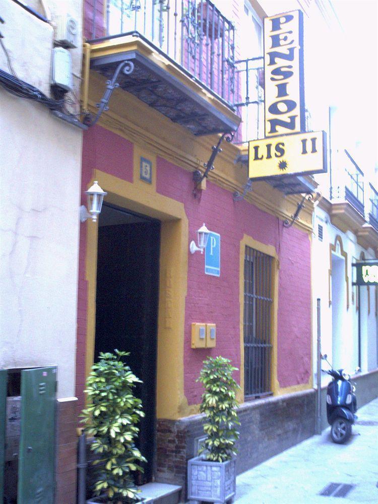 Lis Seville