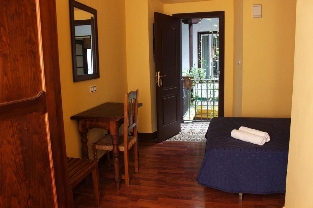 Lis Guest house *